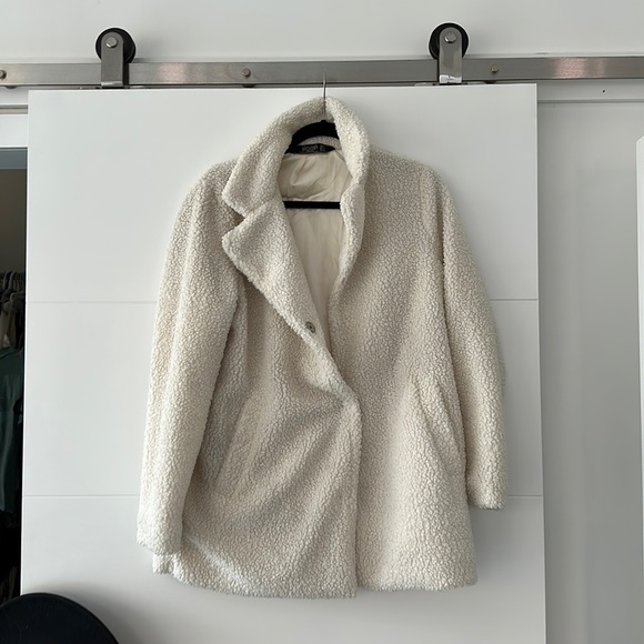 H&M Jackets & Blazers - Teddy coat